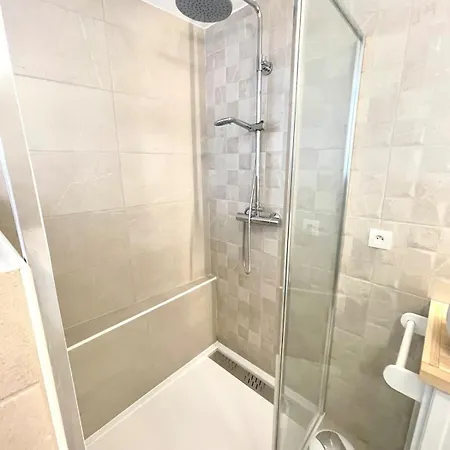 La Touzetterie Avec Spa-cour Privee Saint-Jean-dʼAngély